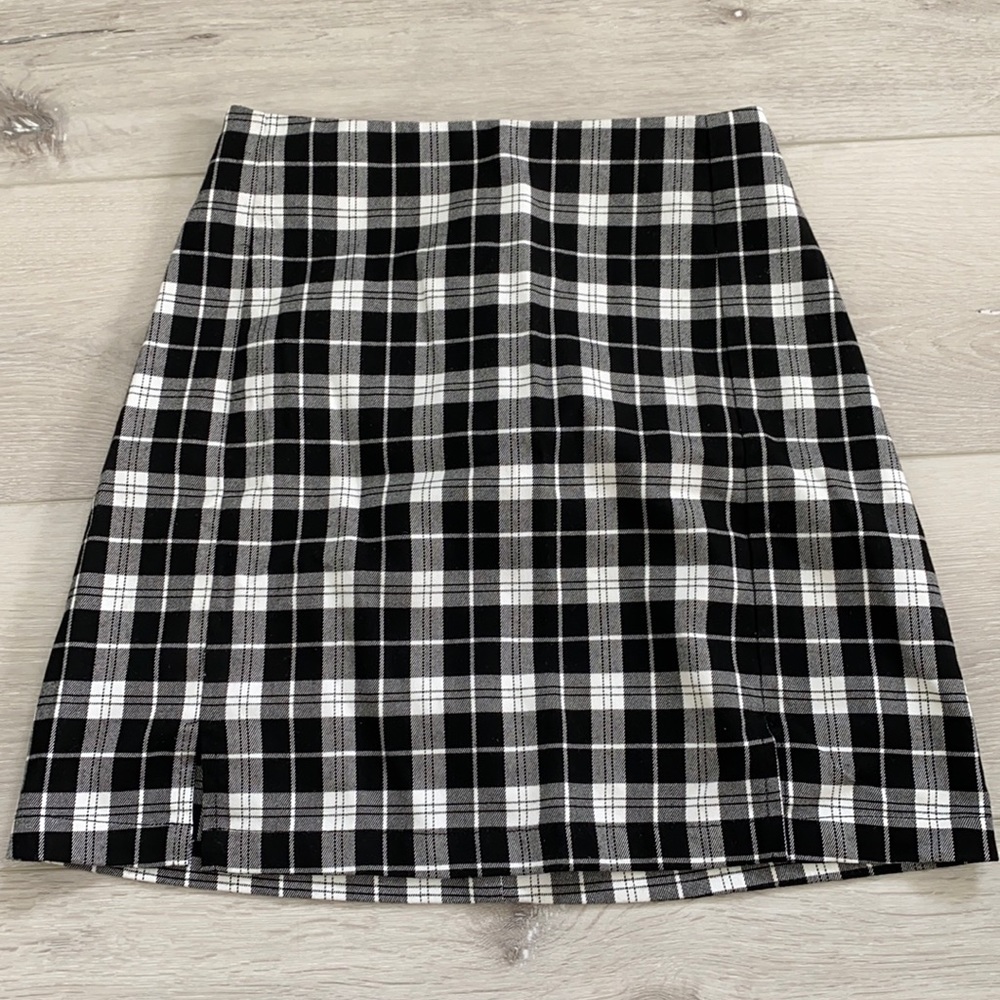 Brandy Melville plaid skirt